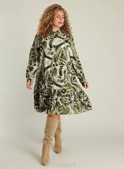 Sukienka z falbanką